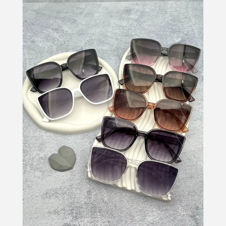 لیست قیمت خرید بهترین انواع عینک اصل زنانه و دخترانه