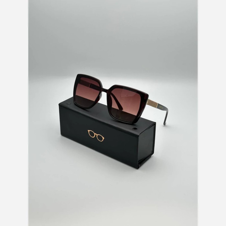 تشخیص عینک آفتابی مارک دار زنانه جیمی چو