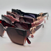 خرید عینک آفتابی زنانه مارک دار طرح شنل نگین دار