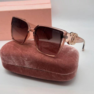 عینک آفتابی زنانه مارک دار طرح شنل نگین دار