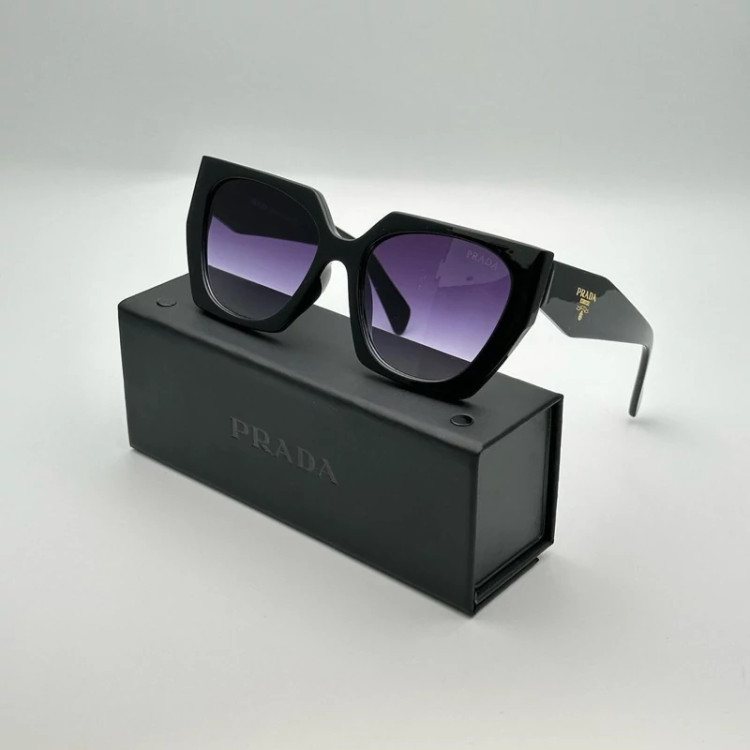 عینک آفتابی زنانه پرادا اورجینال ارسال از ترکیه
