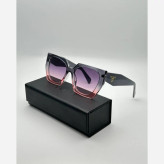 مشخصات فنی عینک زنانه برند پرادا