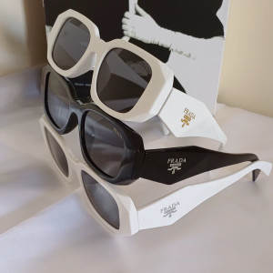خرید عینک آفتابی اورجینال پرادا دسته سه بعدی