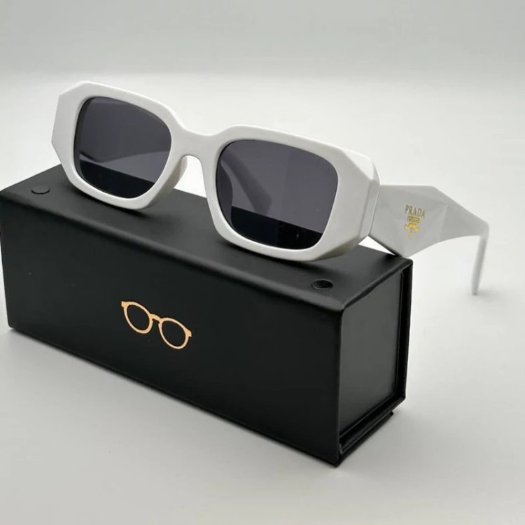 لیست قیمت و خرید عینک آفتابی پرادا مدل دسته سه بعدی 2025