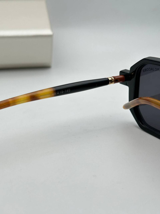 عرضه محصولات عینک آفتابی مارک جاکوبز دسته مدادی