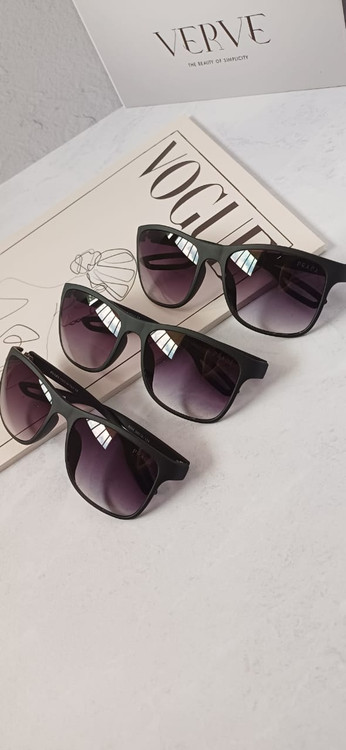 عرضه و حراج و لیست انواع عینک پرادا زنانه و مردانه اورجینال