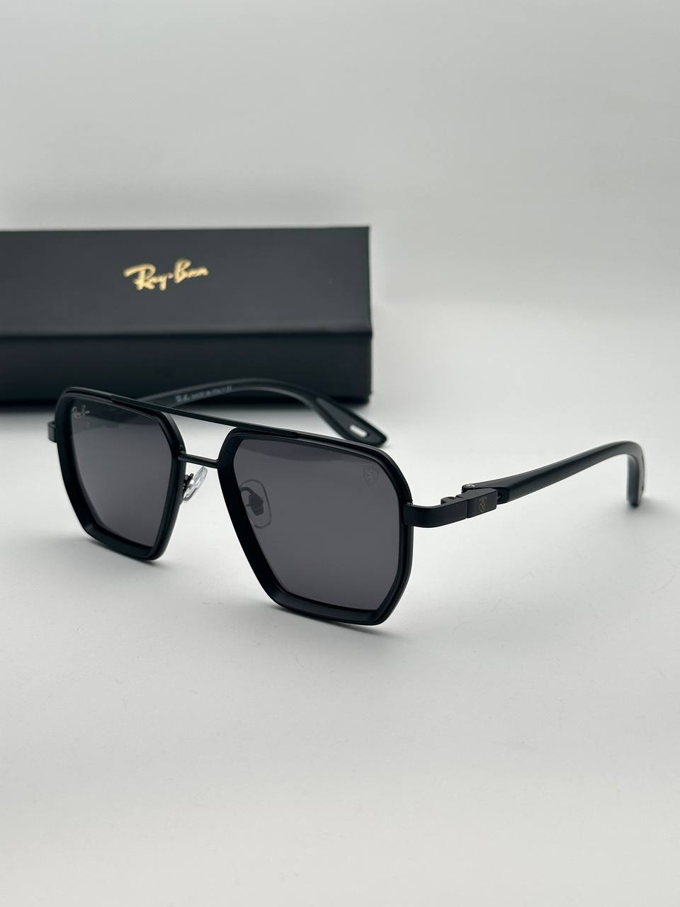 خرید و قیمت عینک آفتابی ریبن فراری مدل 9007 - رنگ مشکی | آنیلیا گالری